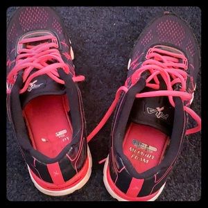 Memory foam sneakers